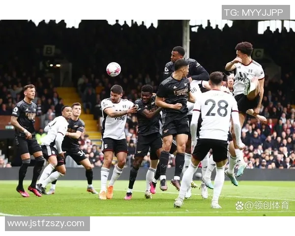 足坛奇迹!左脚、右脚、头球,他如何铸就“最离谱完美帽子戏法”? 足坛奇迹!左脚、右脚、头球,他如何铸就“最离谱完美帽子戏法”?