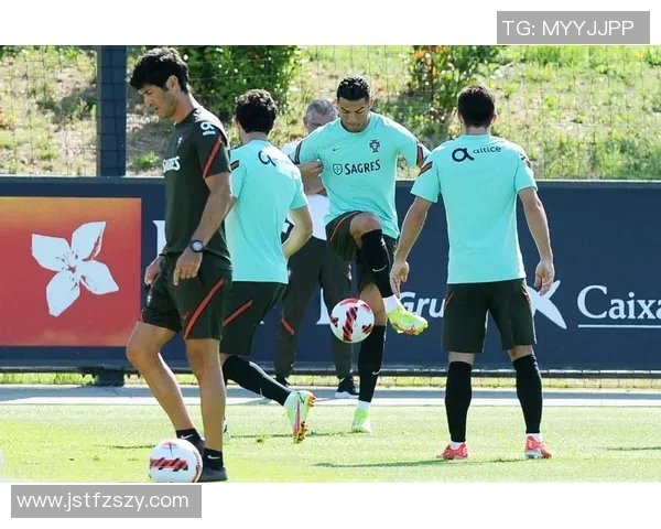 皇马球迷互动邀选心仪座位活动开启:梦想看台,触手可及! 皇马球迷互动邀选心仪座位活动开启:梦想看台,触手可及!